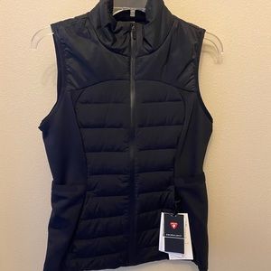 Black Lululemon zip up vest. Size 8. Never been worn, perfect condition! Tags on